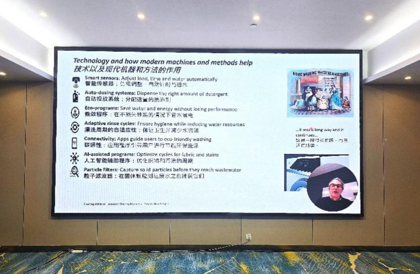 8、外国人.jpg 8、外国人.jpg